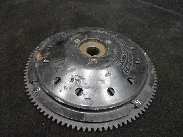 Flywheel #583339 #0583339 johnson/evinrude 1988-1998 85-115hp outboard boat(624)