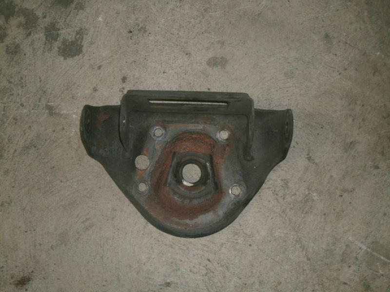 2000 camaro front r/h passenger side upper shock bracket