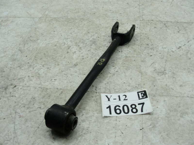 Sell 09 G37 LOWER CONTROL ARM REAR SUSPENSION SEDAN TRANSVERSE DRIVER