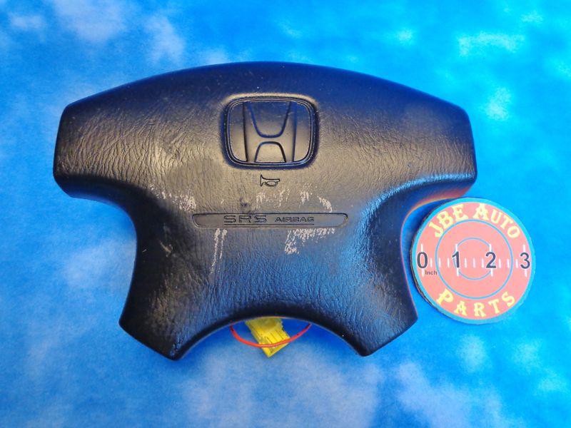01-02 accord driver wheel airbag oem marks and wear on cover oem 82b