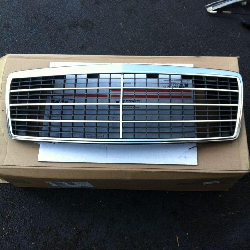 Mercedes Grill Chrome/Gray 95 S420 Sedan Oem Used Good Condition Free SH, US $199.99, image 2