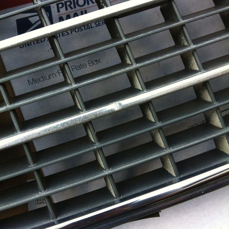 Mercedes Grill Chrome/Gray 95 S420 Sedan Oem Used Good Condition Free SH, US $199.99, image 3