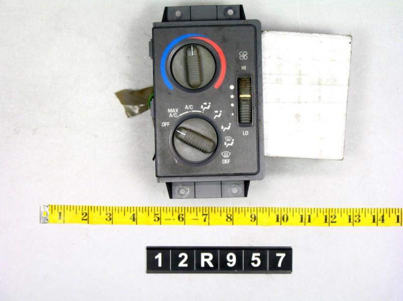 Sell 96 S10 Blazer Temperature climate control AC heat unit panel