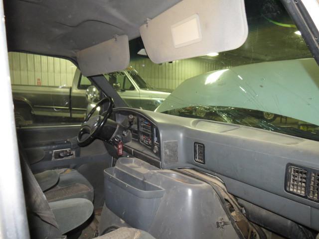 1994 ford e350 speedomter and radio trim dash bezel 2571945