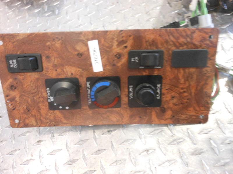 Sell 04 International 9900 Sleeper Climate Control Light Switch Volume