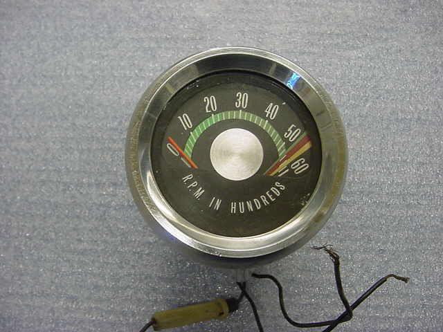 Oldsmobile / 442 models 60's era console mount tach