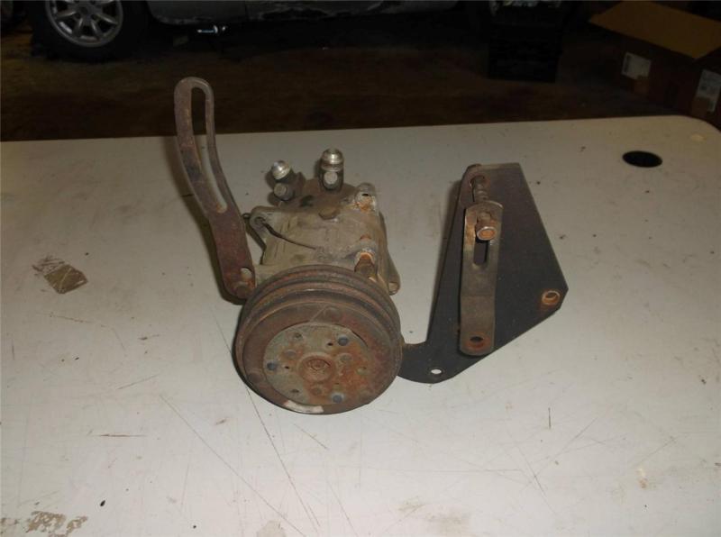 Sell Jeep cj air conditioning ac compressor cj7 cj5 cj8 in Baltimore