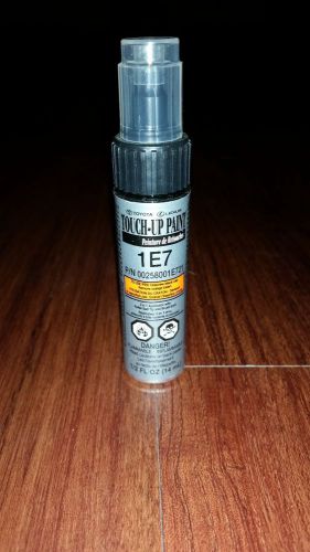 Genuine toyota touch up paint 1/2 oz pen &amp; brush 1e7 silver streak mica