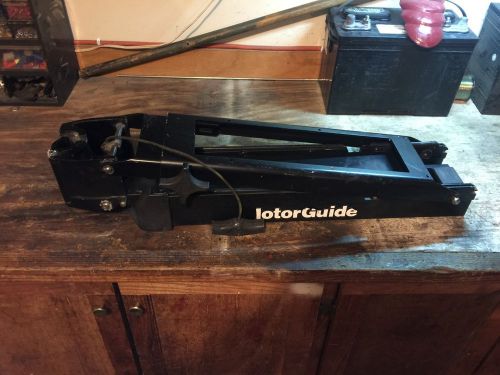 Gator trolling motor mount 24 5/8" x 5 3/4" x 6 1/8" black marine boat