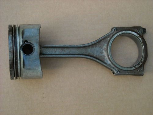 Audi s4 v8 4.2 piston