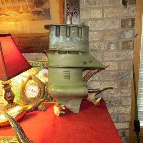 Vintage johnson evinrude, 9.9 hp lower unit, 1974, no. 10rl74s, usa.