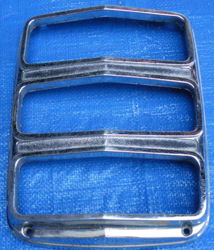 65 MUSTANG REAR TAILIGHT BEZEL(TRIM RING), US $4.00, image 2