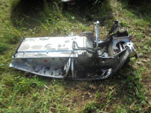 Ski-doo rev 800 chassis carcus 2003 model