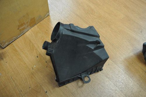 Bmw 99-01 e38 lower airbox