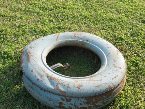Vintage 1930&#039;s spare tire metal wheel cover buick ? gmc