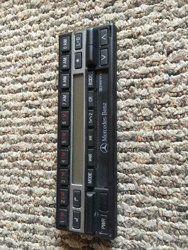 Mercedes radio cassette am/fm becker grand prix electronic faceplate  560 sec