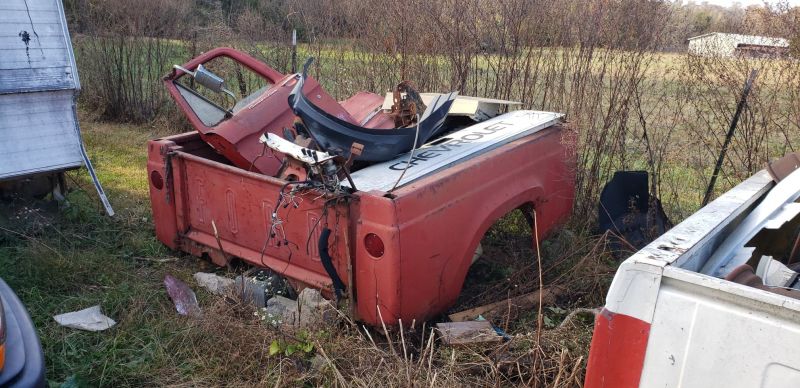 1957-1960 ford f100 truck short bed with tailgate pretty solid !