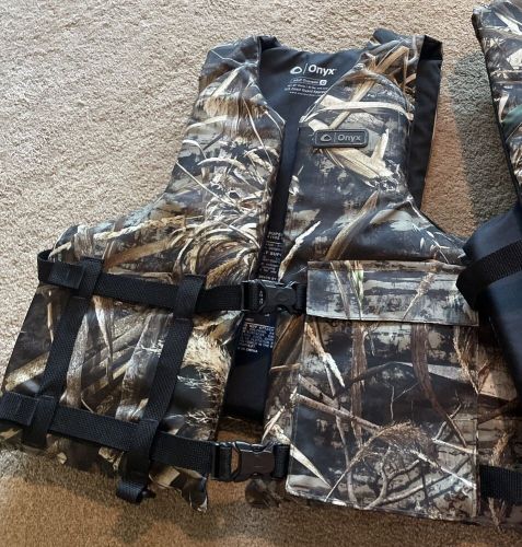 2 New Tag, Onyx Sport Adult Oversize 40-60”Jacket Vests, Camo Absolute Outdoors., US $59.85, image 4