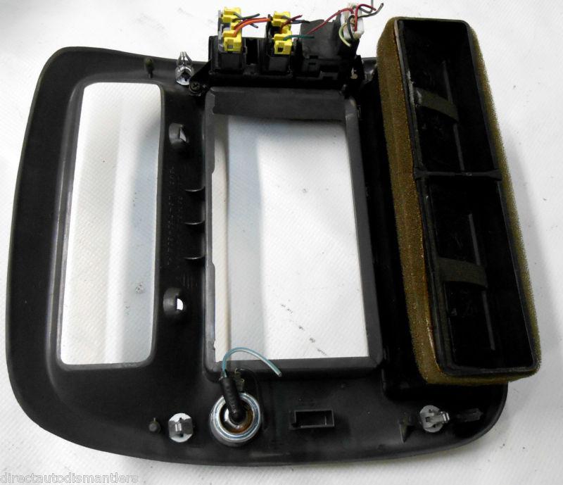 FORD EXPLORER SPORT B2300 TRAC CENTER RADIO DASH BEZEL TRIM VENT AIR COVER 95 **, US $42.95, image 2