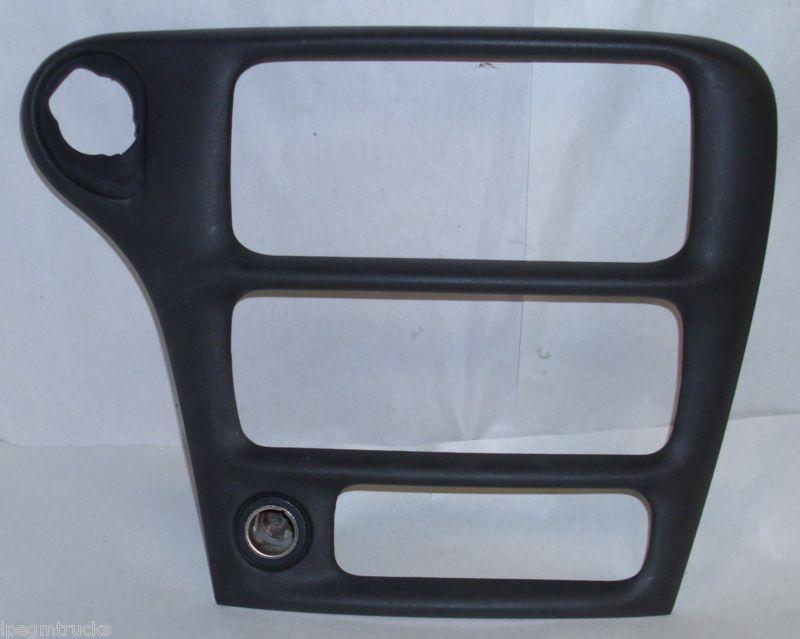 2000 chevy malibu gm 3.1l 3100 v6 radio hvac heater control dash trim 22614434