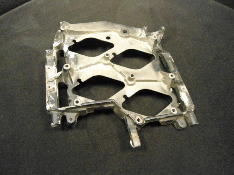 #333330/0333330 air silencer base 1987-88 120/140hp johnson/evinrude intake~489~