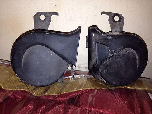 Lexus Ls400 95 96 97 Horns, US $25.00, image 2