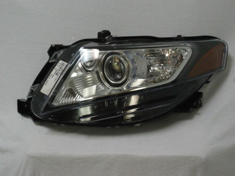 Sell 2013 Lincoln MKT Headlight LH HID in Southfield, Michigan, US, for