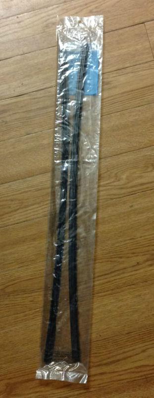 1984 ford ranger / 1987 windstar blade assy windshield wiper e69z17593a