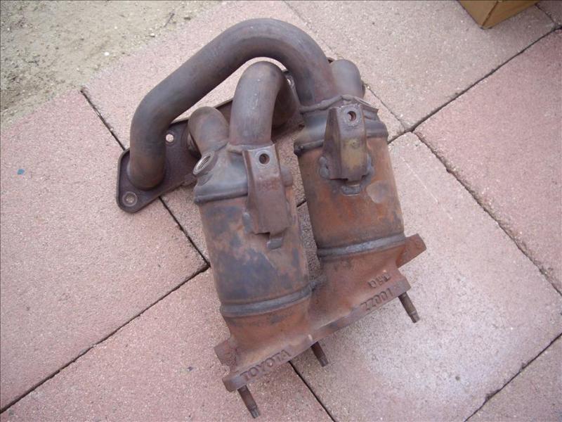 Sell Toyota MR2 Spyder (2000-2005) Gutted Exhaust Manifold OEM MR-S in