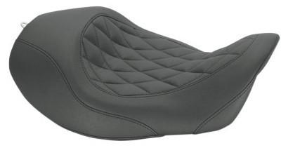 Mustang black diamond wide tripper forward solo seat. harley 06-13 dyna glide