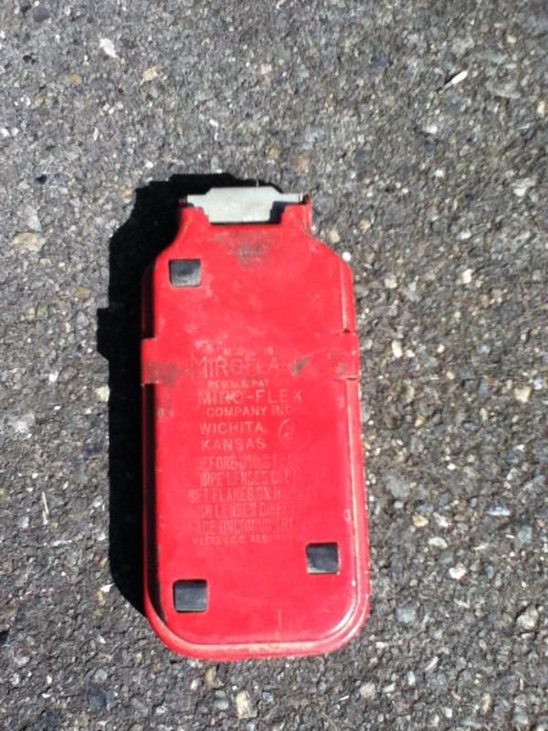 VINTAGE 1950'S-60'S ROAD FLARE MICRO FLEX MODEL 18 with COWHIDE CASE , US $29.00, image 5