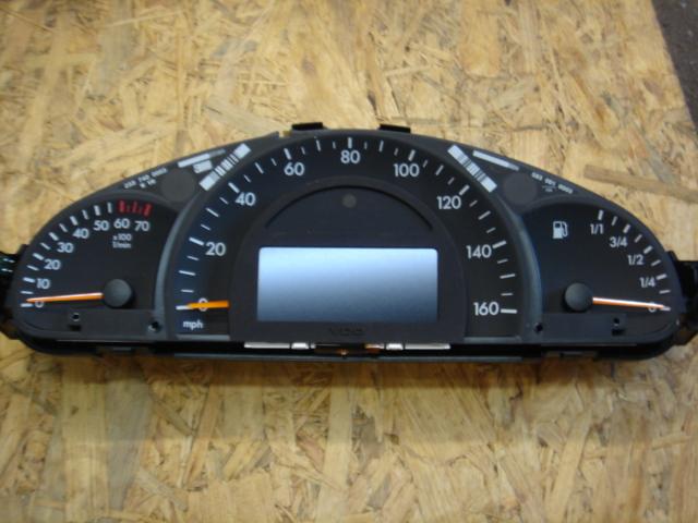 Mercedes w203 petrol rhd instrument cluster speedo speedometer 2035403511