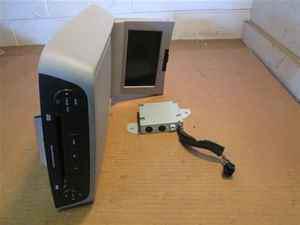 04 05 endeavor dvd player w/ 7" screen oem lkq
