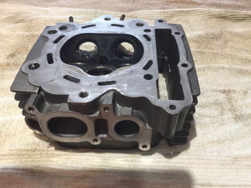 Yamaha raptor 660 660r cylinder head
