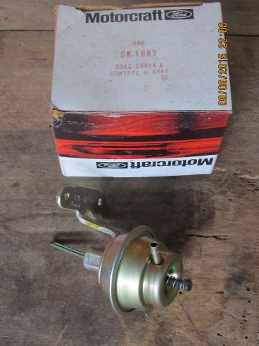 D5az-9s514-h 1975 ford vacuum break control choke pull off motorcraft ck-1987
