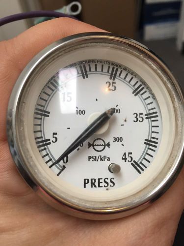 Evinrude 775685 press - 45 psi, retro