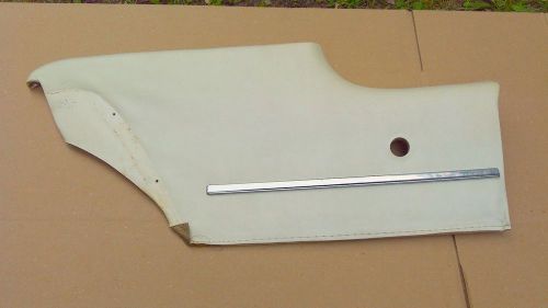 1969 grand prix parchment rear interior set ribbed ashtray