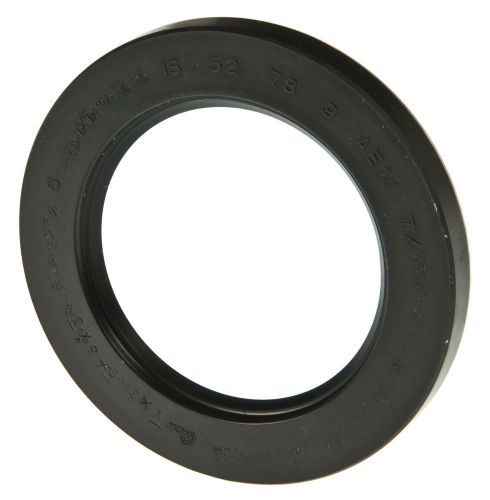 Manual trans output shaft seal left/right national 710634