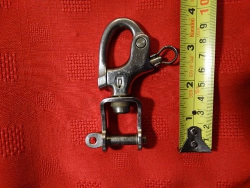 Nicro marine snap shackle, with swivel shackle with pin, good condition