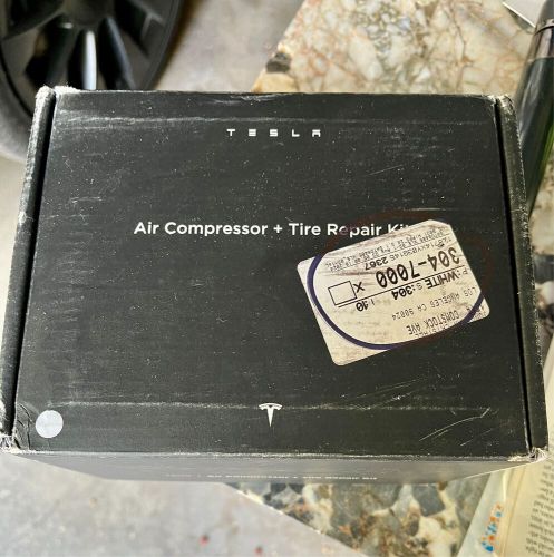 Tesla Air Compressor + Tire Repair Kit 3.0 — Brand New For Model S 3 X Y Cyber, US $75.00, image 2