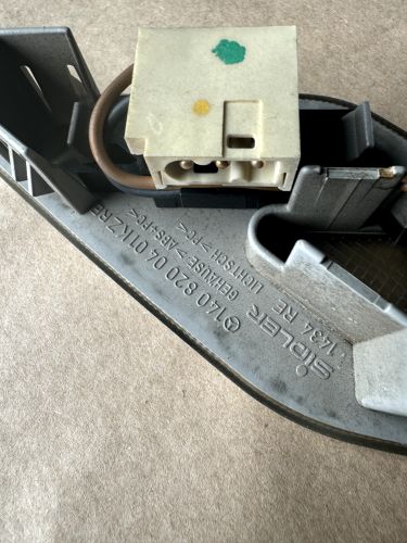 Genuine Mercedes Benz W140 Rear Interior Light L+R 1408200401 - 1408200301-, US $, image 3