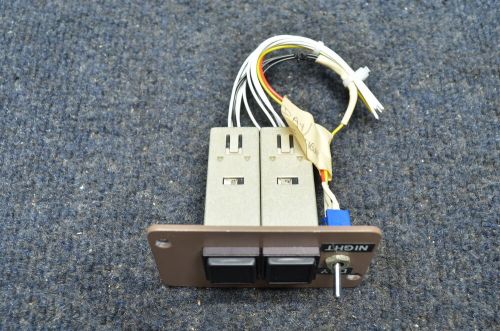 4766-123 | BEECHCRAFT 95-B55 | GPS ANUNCIATOR SWITCH 28 VOLTS, US $203.00, image 4