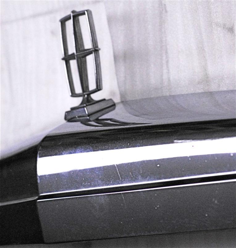 85-89 lincoln town car oem chrome outer grille assy with ornament e5vb-8150-ab 