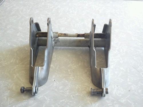 VOLVO PENTA STAINLESS STEEL 290 HYDRAULIC CYLINDER ANCHORAGE BRACKET, US $75.00, image 4