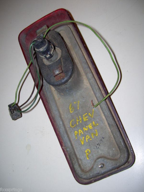 1967-72 CHEVY & GMC PANEL VAN & SUBURBAN TAIL LIGHT ASSY 5959372 GUIDE 1TA -CH35, US $14.99, image 3
