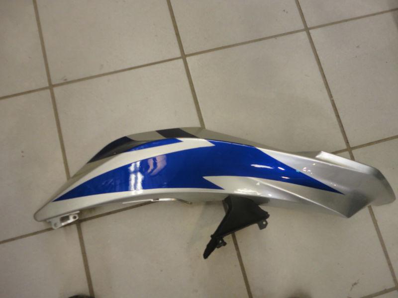 07 - 08 honda cbr600rr right upper fairing