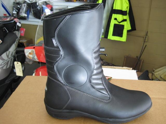 Tour master solution waterproof boots size 7 black mens