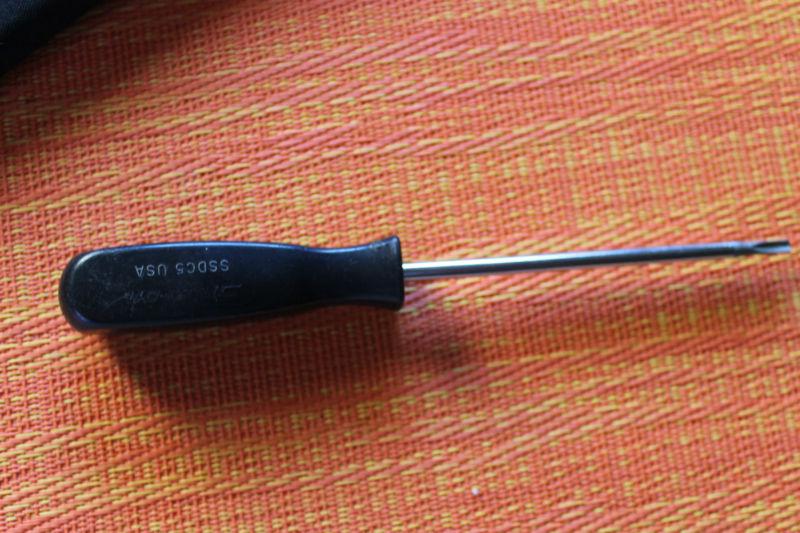 Purchase SNAPON TOOLS CLUTCH HEAD SCREWDRIVER MADE IN USA in Riverside