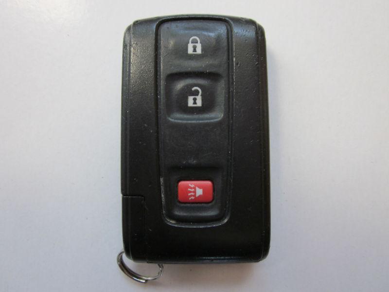 Oem toyota prius key fob keyless remote & uncut key  black logo