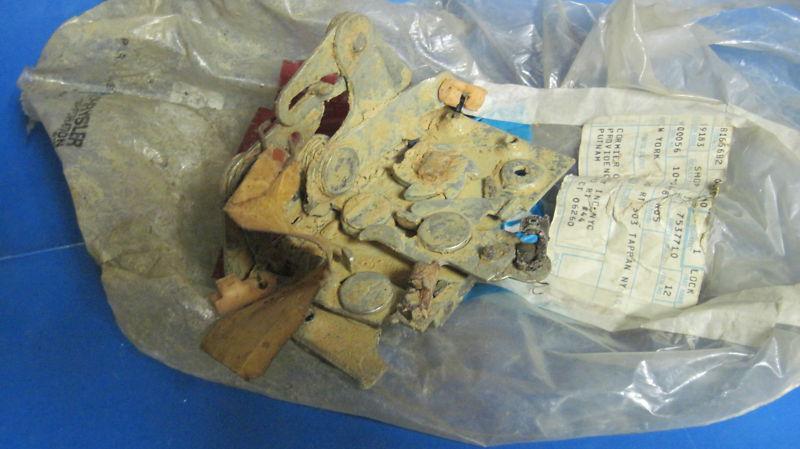 MOPAR SIDE, DOOR LATCH ASSEMBLY N.O.S.72-73 DODGEVAN MODELS. , US $10.99, image 2
